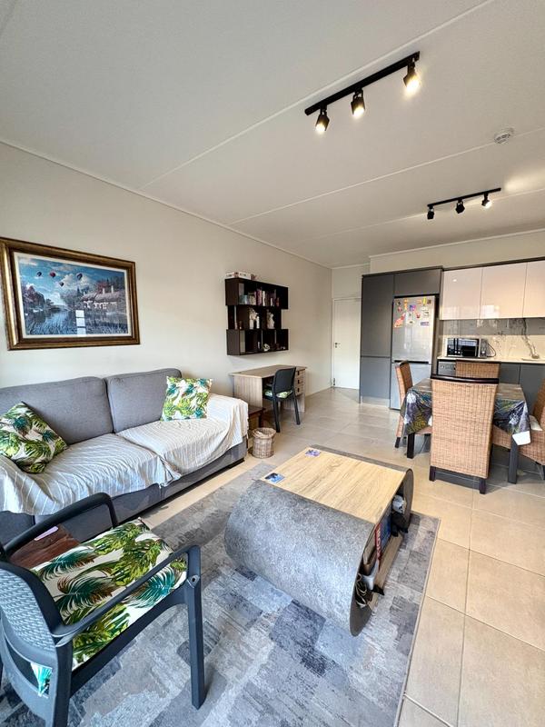 2 Bedroom Property for Sale in The Huntsman Western Cape